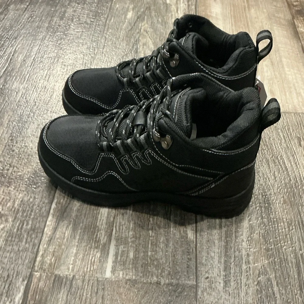 Avalanche Black Kid’s Outdoor Boots Size 2